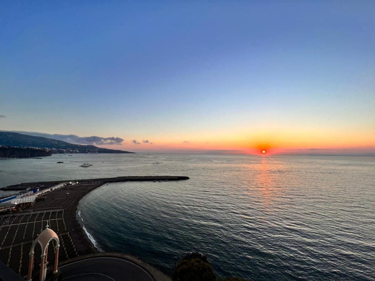 Sorrento Sunset Home Meta Extérieur photo